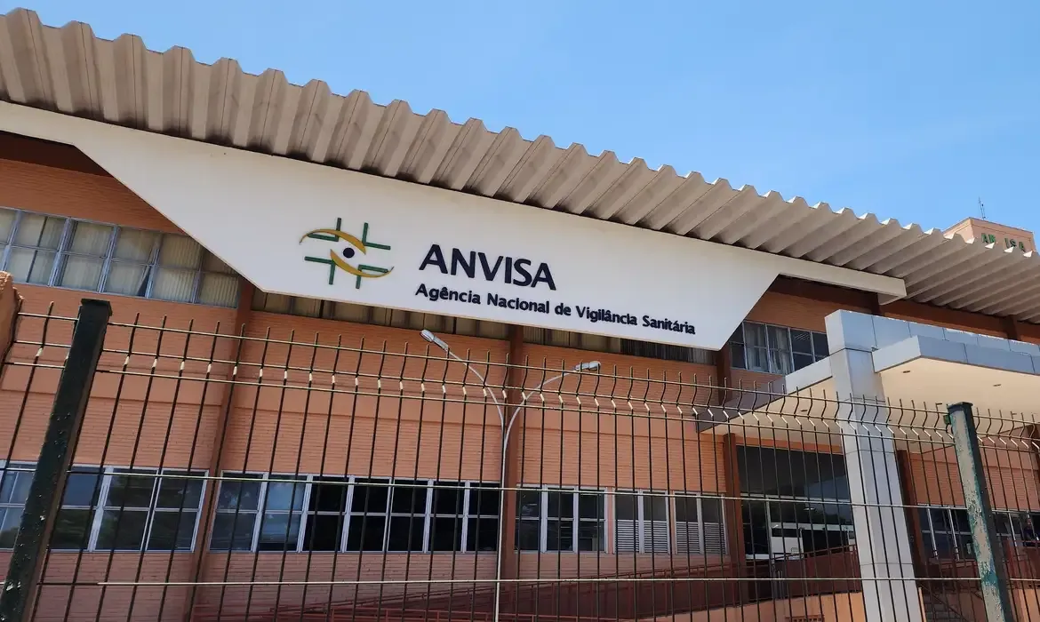 Anvisa Proíbe Venda de Medicamentos e Suplemento Alimentar: Colágeno, Magnésio, Xarope da Vovó e Mais!