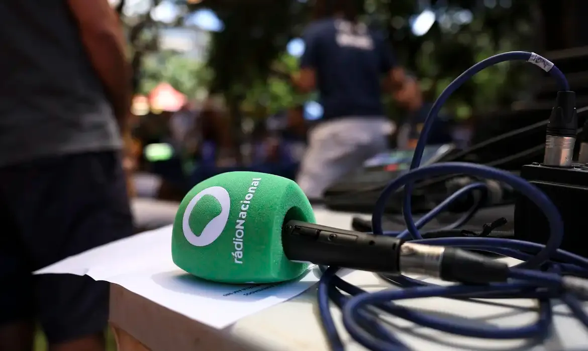 Rádio Nacional Amplia Audiência em 27% no 2º Trimestre de 2025